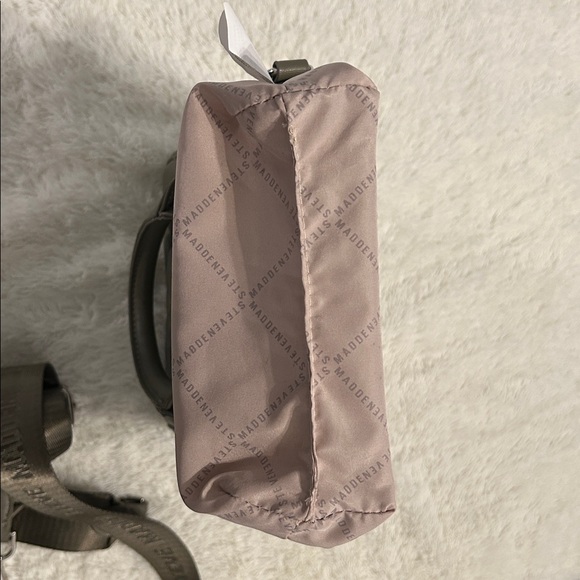 Steve Madden Bbabi mini crossbody Quilted Olive Green - Picture 15 of 15